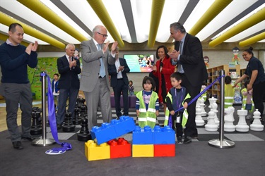 Councillor Adrian Wong, City Manager Alan Young, State Librarian John Vallance, Councillor Dai Le and Mayor Frank Carbone applauding the opening of the Children's Area