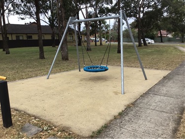 Falkland Park Playground