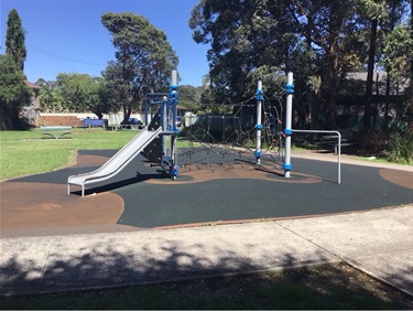 Oakdene Park Playground