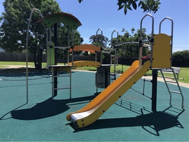 Peterlee Park Playground